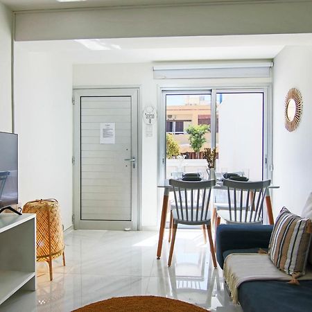 Phaedrus Living City View Fountain Court 08 Apartment Айя Напа Екстериор снимка